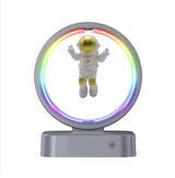 Parlante Astronauta 5 en 1 con Luz RGB, Reloj y Cargador Inalámbrico
