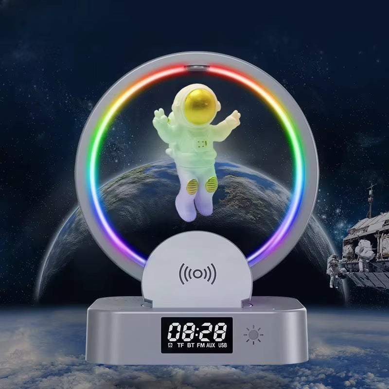 🚀 Parlante Astronauta 5 en 1 con Luz RGB, Reloj y Cargador Inalámbrico ✨
